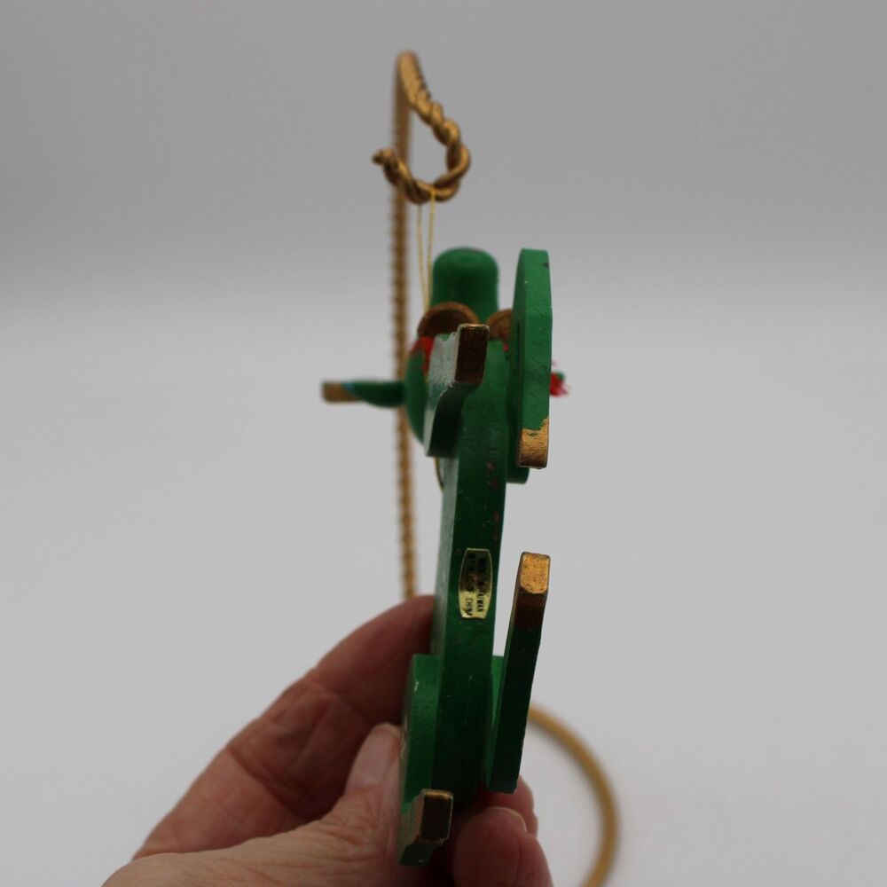 Vintage Green Red Nose reindeer wooden Christmas ornament Flowers Green - Picture 5 of 5